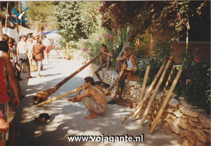 Ibiza- Hippies op de hippiemarkt van Es Canar