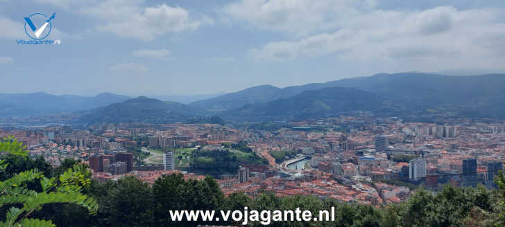 Het uitzicht vanaf Montaña Artxanda Het uitzicht vanaf Montaña Artxanda