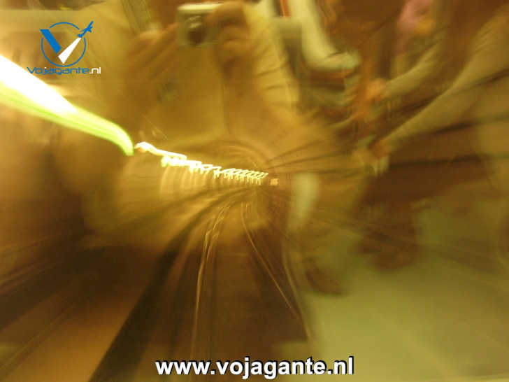 Vooraan in de zelfrijdende metro Vooraan in de zelfrijdende metro